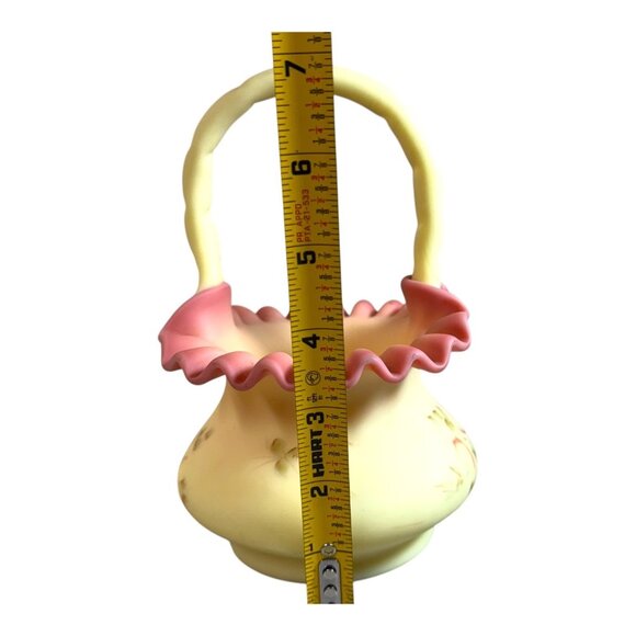 Fenton Hand-Painted Burmese Satin Glass Basket Ruffled Edge Floral Signed G Finn - Picture 5 of 9